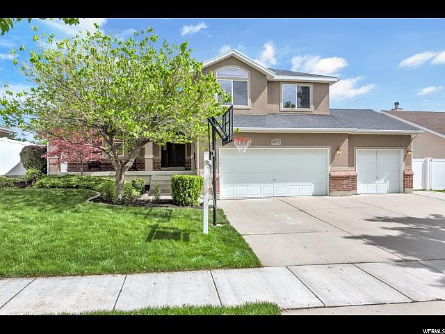 1st image of 4872 W Park Vale Dr