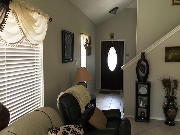 4th image of 1733 Palo Alto Dr