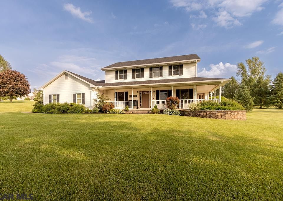 1st image of 40 Shanelly Dr