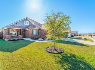 4003 Montecristo Ln, Sanger, TX 76266