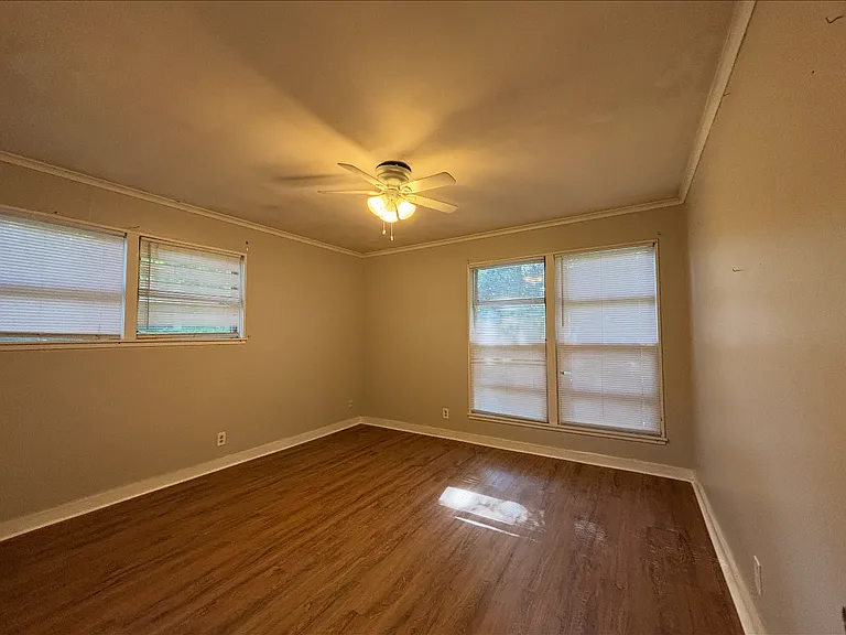 1408 University Ave — Photo 13