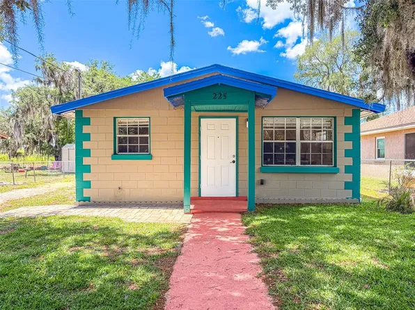 225 W Northside Dr, Lake Wales, FL 33853