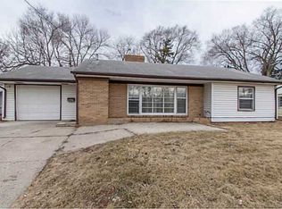 1436 63rd St, Windsor Heights, IA 50324
