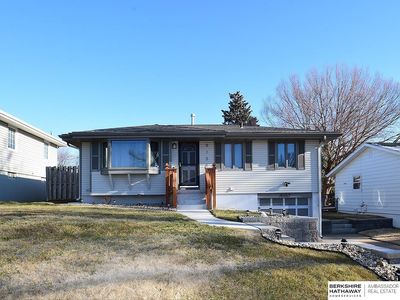9152 Sahler St, Omaha, NE, 68134