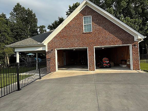 4th image of 10328 Monks Dr