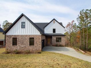 190 Estates Club Dr, Pell City, AL 35128