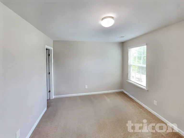 2020 Longshadow St — Photo 9