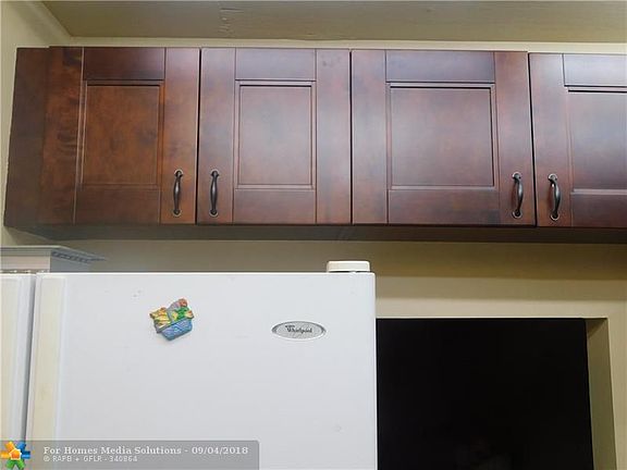 4th image of 6021 NW 61st Ave APT 105