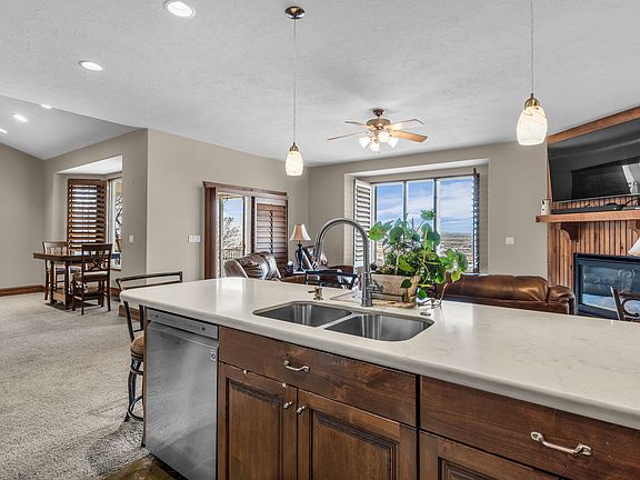 5th image of 337 Brayden Way