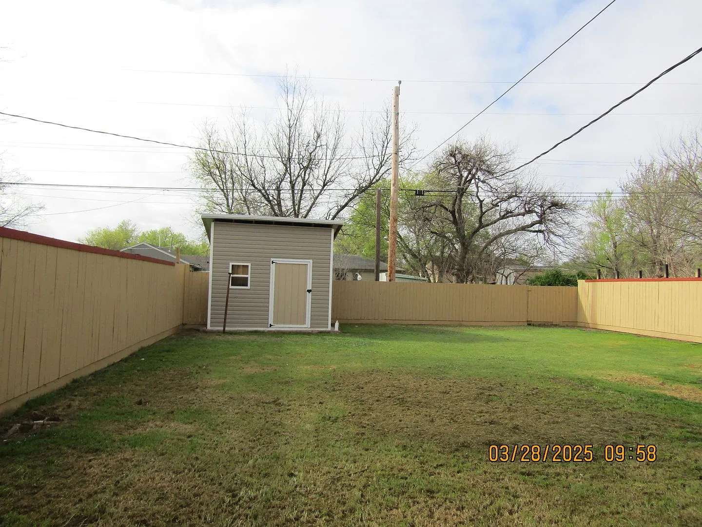 Great Home Located in the Lawton Heights Area! Pets Negotiable with Owner Approval! — Photo 3