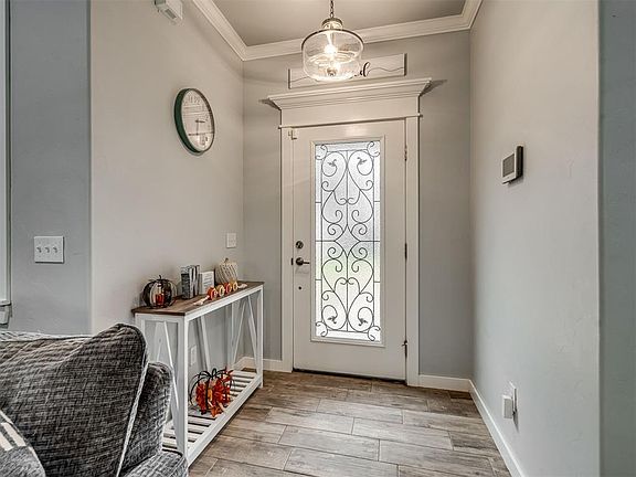 5th image of 6263 Macarthur Park Cir