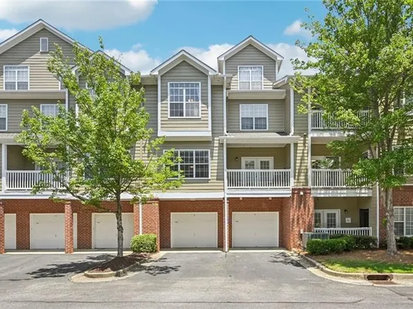 5106 Woodland Ln, Alpharetta, GA 30009