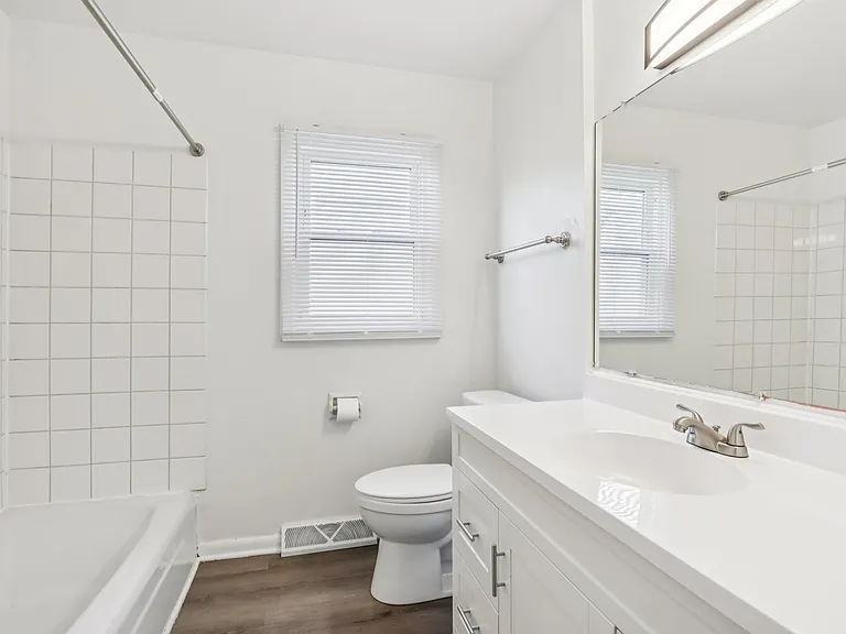 1933 S 72nd St #1933 — Photo 11