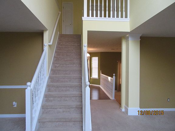 3rd image of 1620 Zacharys Way