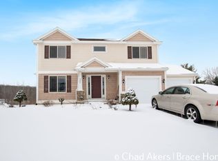 3294 Southbury Dr SE, Kentwood, MI 49512