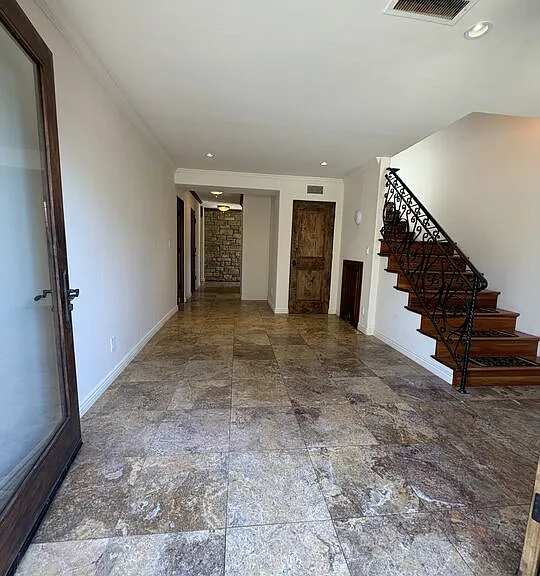 12841 Landale St — Photo 32