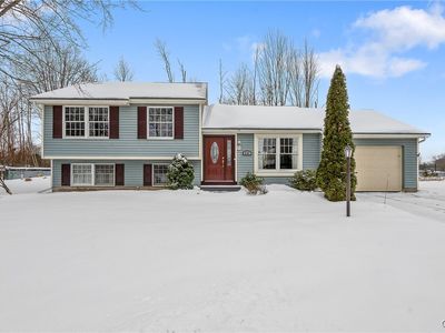 8191 Capricorn Dr, Liverpool, NY, 13090