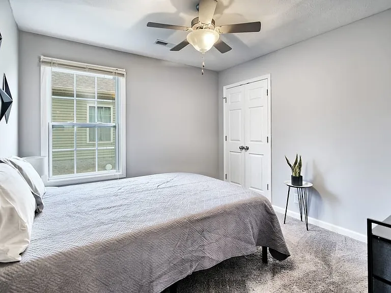 Azalea Dr — Photo 2