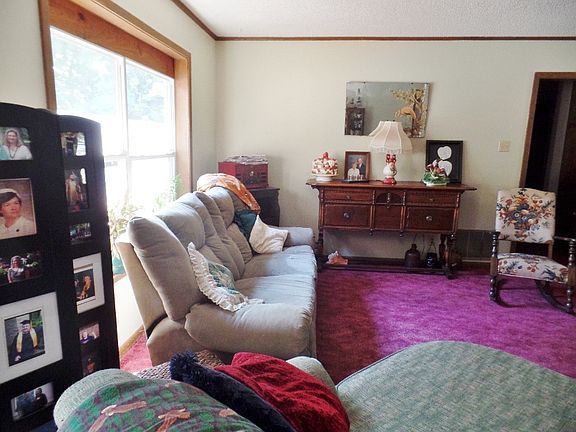 4th image of 121 Bonita St