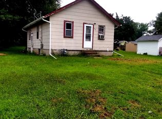 302 Euclid Ave, Rockford, IL 61102