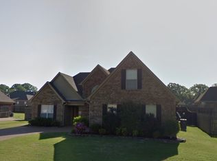 1814 Manor Place Dr, Hernando, MS 38632