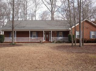 190 Crossing Dr, Stockbridge, GA 30281