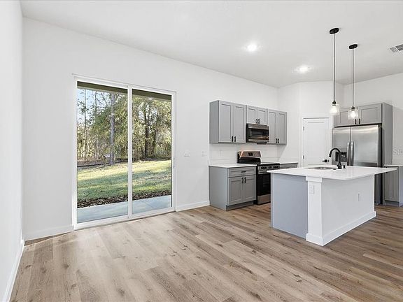 3rd image of 8675 N Circular Way