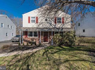 8108 Hawthorne Ln, Elkins Park, PA 19027