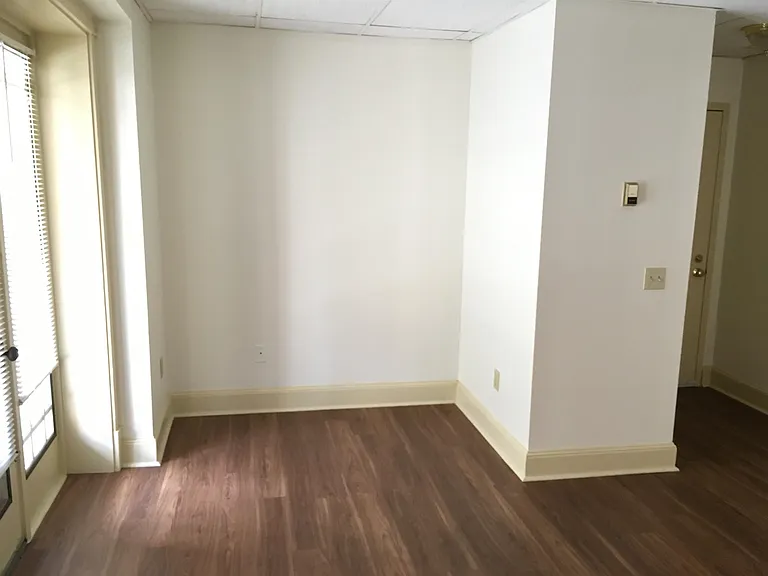 610 Union St #104 — Photo 34