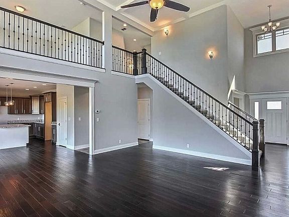 4th image of 9436 W 97th Pl