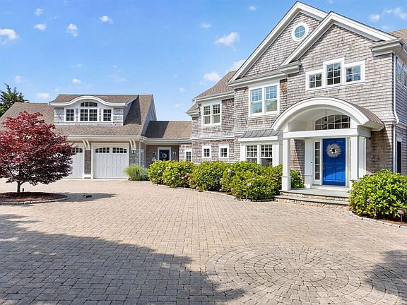 2nd image of 8 Schardt Way
