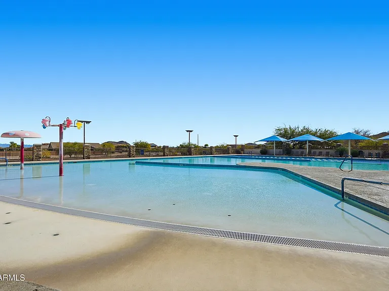 4650 W Gilbert Ct — Photo 30