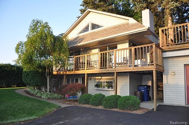 1st image of 6739 Colony Dr