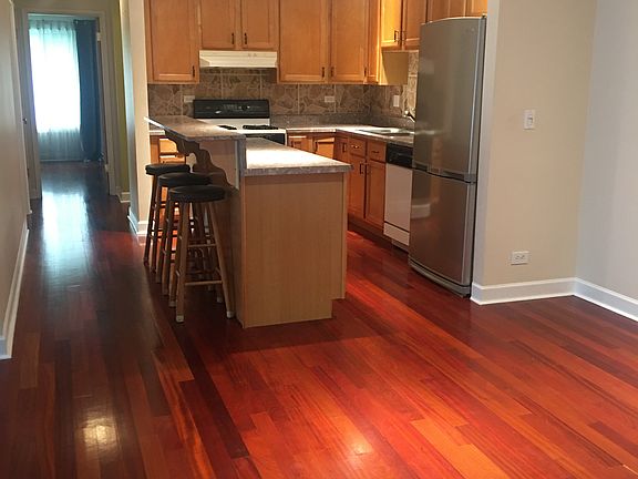 4th image of 7441 Blackburn Ave
