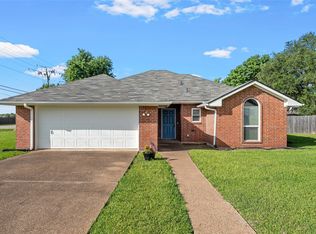 316 Evergreen Ct, Hewitt, TX 76643