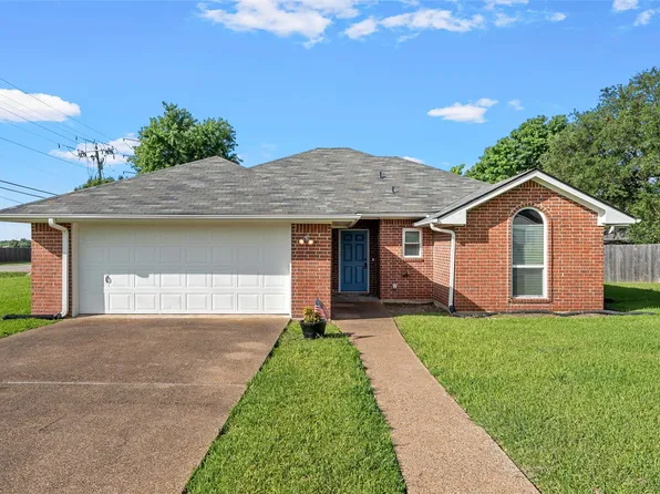 316 Evergreen Ct, Hewitt, TX 76643