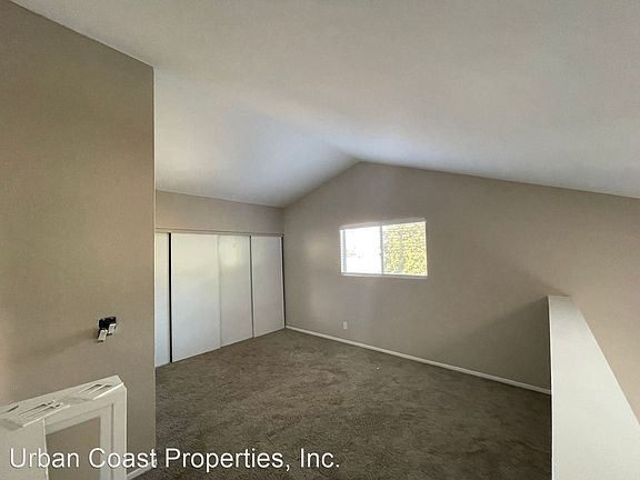 4th image of 4468 33rd St