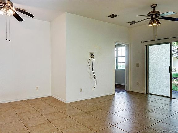 5th image of 3041 SE Lexington Lakes Dr APT 104