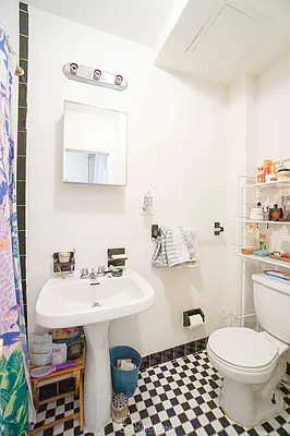 Rented by City Connections Realty | media 12