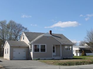 68 Lee Rd, Lincoln, ME 04457