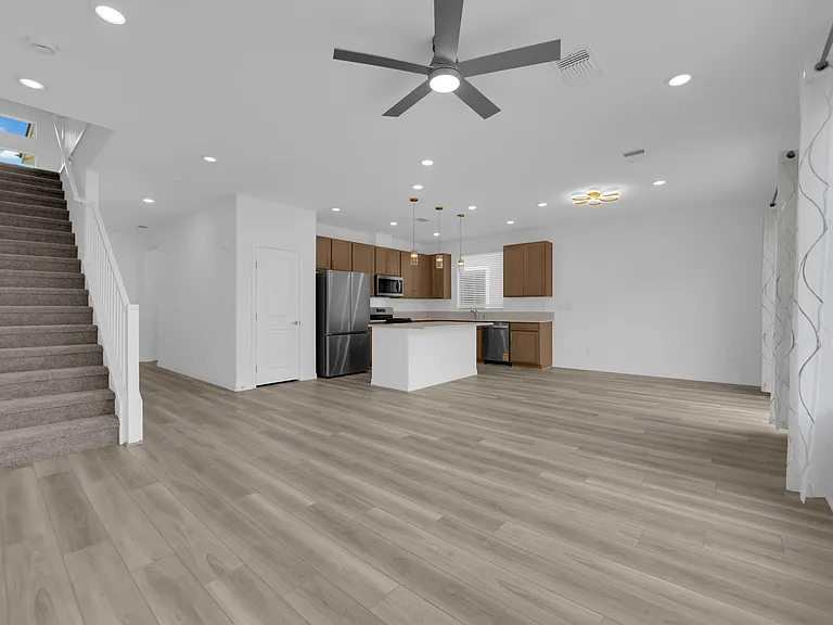 10239 Estancia Hill St — Photo 15