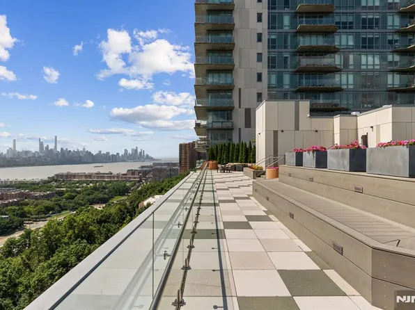 320 Adolphus Ave Unit 604, Cliffside Park, NJ 07010