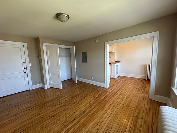 3rd image of 1756 Grand Ave APT 10