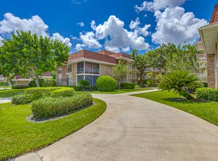 5510 Tamberlane Cir APT 142, Palm Beach Gardens, FL 33418