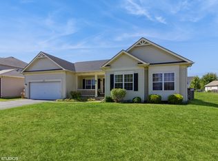 3225 Longview Dr, Yorkville, IL 60560