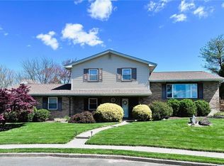 1742 Dawn Cir, Whitehall, PA 18052
