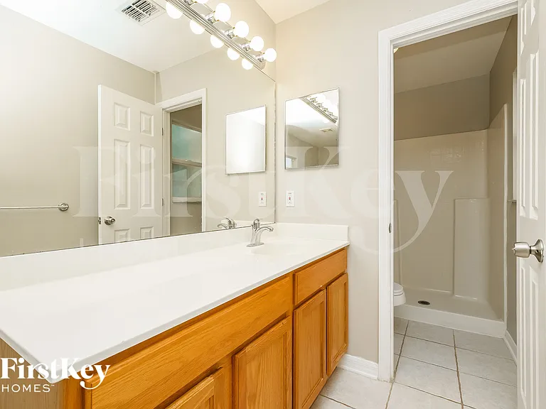 6430 Gondola Dr — Photo 10