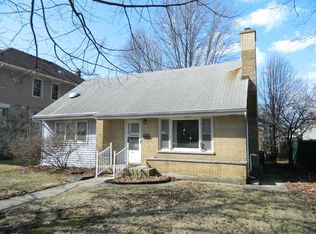 839 N Ellsworth St, Naperville, IL 60563