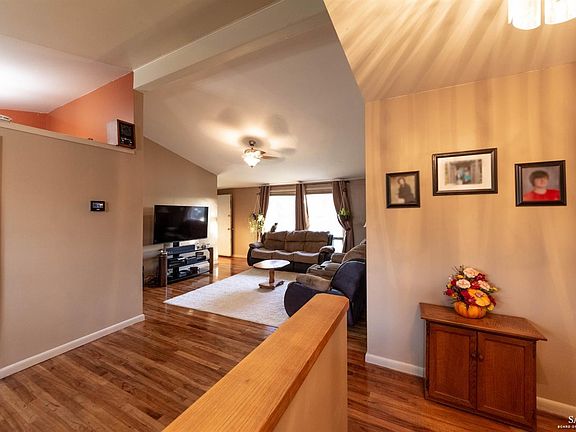 5th image of 813 Merrily Dr