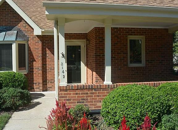 2nd image of 3142 Lake Terrace Ct #3142